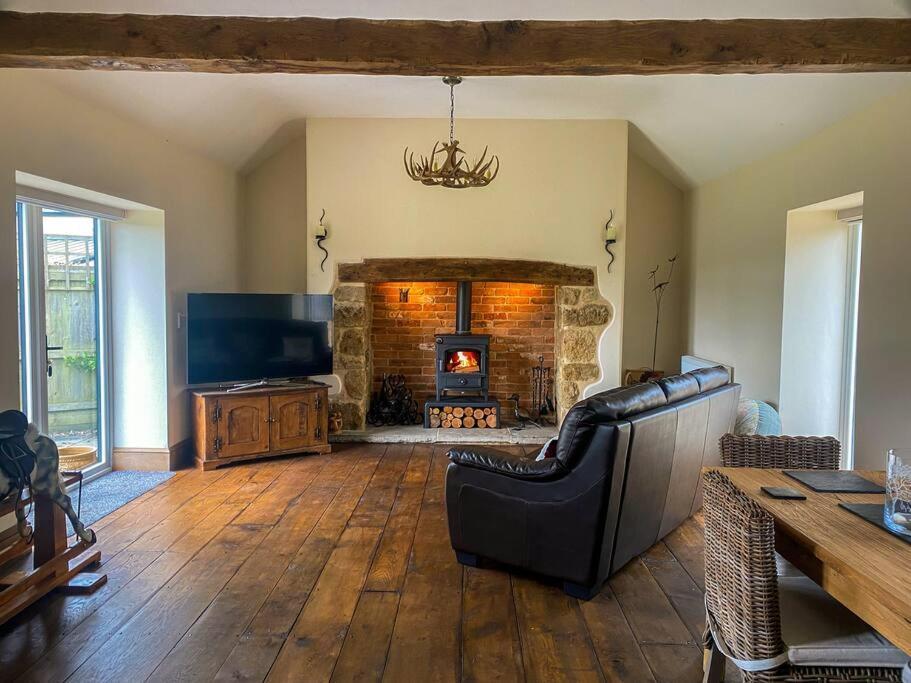 The Udderhouse - Udderly Unforgettable Retreat Villa Donyatt Buitenkant foto